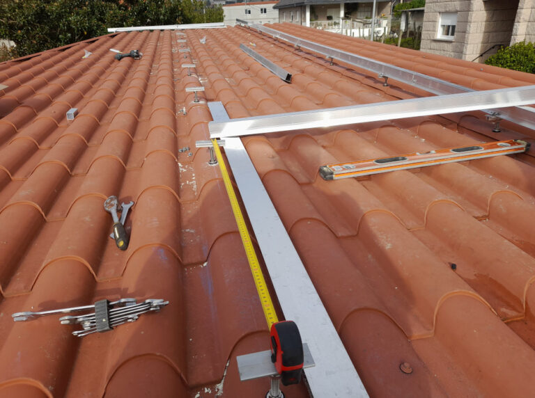SOPORTES ESTRUCTURA FOTOVOLTAICA PARA ALCLAR EN VIGA DE MADEIRA